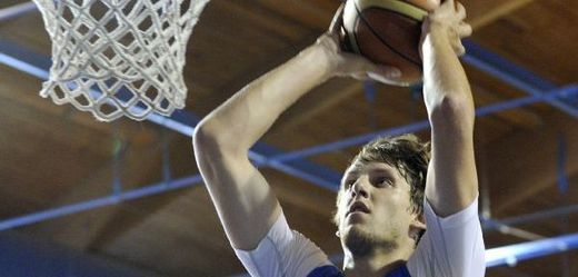 Basketbalista Jan Veselý.