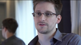 Bývalý technický spolupracovník amerických tajných služeb Edward Snowden.