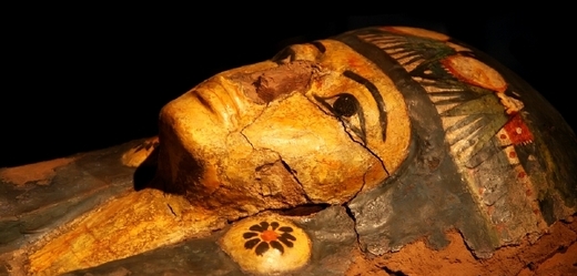 Chlapec našel na půdě sarkofág s mumií (ilustrační foto).