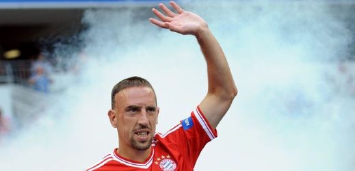 Fotbalista německého Bayernu Mnichov Franck Ribéry  je jeden ze tří favoritů na zisk uznávaného ocenění.