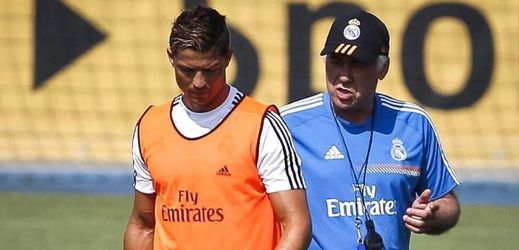Cristiano Ronaldo s Carlem Ancelottim.