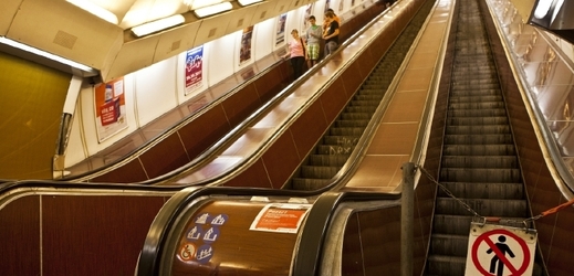 Praha zamýšlí postavit eskalátor ze stanice metra C Vyšehrad dolů do Nuslí (ilustrační foto).