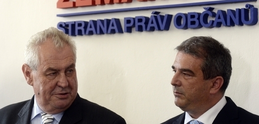 Čestný předseda SPOZ Miloš Zeman a předseda Zdeněk Štengl.