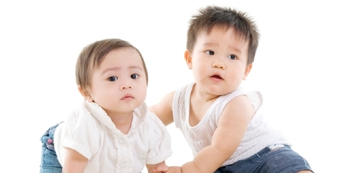 Dvojčata byla ukradena ihned po porodu (ilustrační foto).