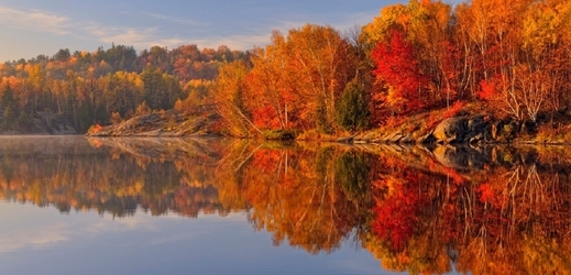 Jezero Simon, Ontario, Kanada. (Foto: Profimedia.cz/Don Johnston/All Canada Photos/Corbis)