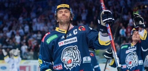 Hokejový veterán Petr Nedvěd.
