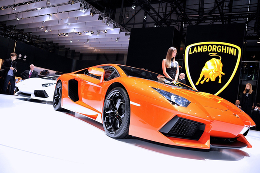 Krasavec jménem Lamborghini Aventador.