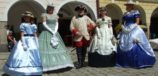V Telči se historické slavnosti staly již tradicí.