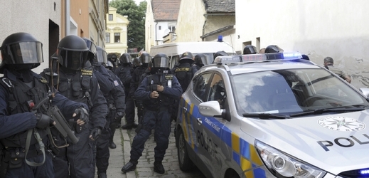 Na hladký průběh extremistického shromáždění dohlíží 350 policistů (ilustrační foto).