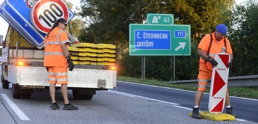 Nejfrekventovanější česká dálnice je na 14 hodin uzavřena.