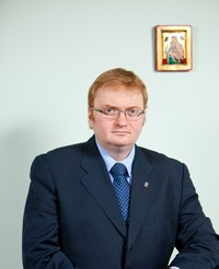 Vitalij Milonov, bojovník proti lidským právům.
