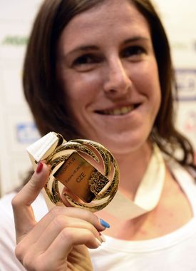 Překážkářka Zuzana Hejnová se zlatou medailí.