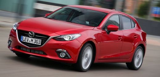 Nová Mazda3 má vzhled v duchu současného designového jazyka automobilky. 