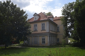 Opuštěná vila na Štvanici.
