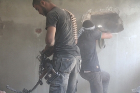 Bojovníci syrské opozice v Aleppu.