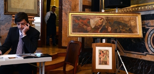 Výstava Muchových obrazů se koná v Obecním domě.