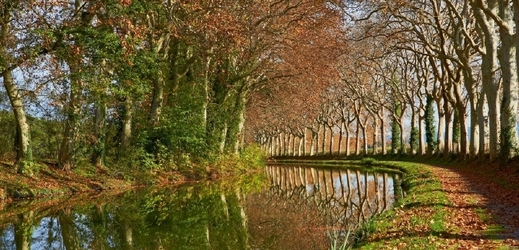 Canal du Midi, Francie. (Foto: Profimedia.cz/Tuul/Hemis/Corbis)