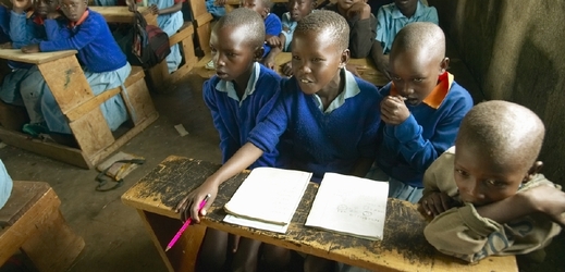 Počet gramotných ve většině rozvojových zemí stoupá (ilustrační foto).
