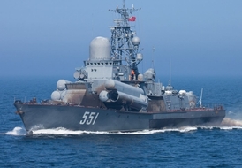 Rusko posiluje vojenskou přítomnost ve východním Středomoří. Na snímku raketová loď Dimitrograd.