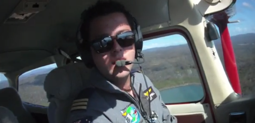 Devatenáctiletý pilot Ryan Campbell.