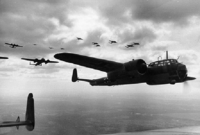 Při prvním útoku nesly pumy Fritz X bombardéry Do-217.