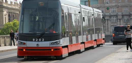 Tramvaj Škoda 15T For City.