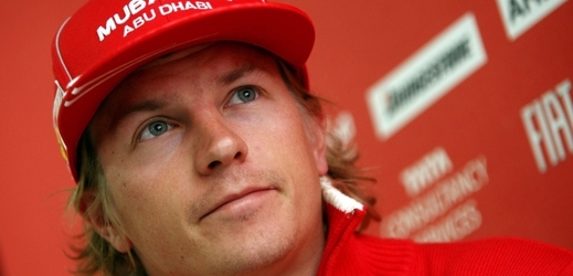 Fin Kimi Räikkönen se vrací do Ferrari.