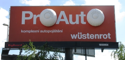Reklama Wustenrot s airbagy.