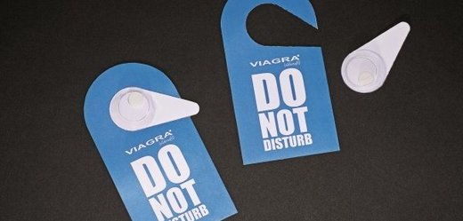Matěj Coufal: Package for Viagra – obal na viagru.