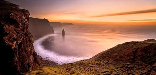 Mohérské útesy, Irsko. (Foto: Profimedia.cz/George Karbus/Photography/cultura/Corbis)