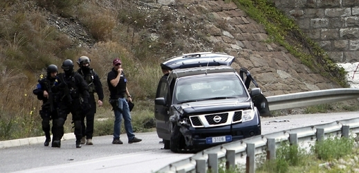 Automobil, v němž byl postřelen policista mise EULEX.