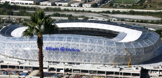 Nový fotbalový stadion v Nice.