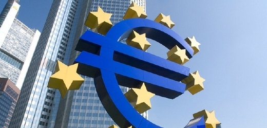 Eurozóně chybí nástroje na řešení hospodářských šoků. Jenže státy se nerady vzdávají suverenity.