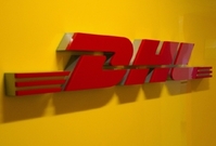Poštovní firma DHL.