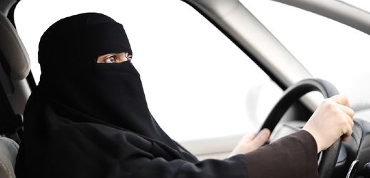 Řidičáky zřejmě saúdskoarabské ženy nedostanou (ilustrační foto).