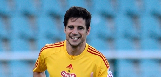 Španělský obránce José Romera dal úvodní gól.