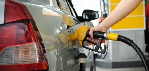 Distribuce pohonných hmot bude nově koncesovaná živnost (ilustrační foto).