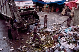 Zápach z odpadků se line celým městem (ilustrační foto).