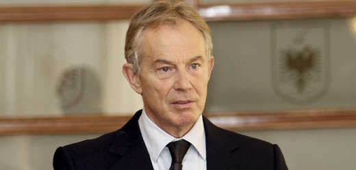 Tony Blair by rád viděl, jak se Albánie připojuje do rodiny evropských národů.