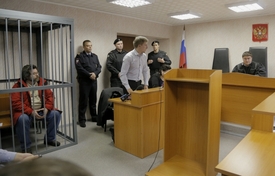 Ruské úřady obvinily 30 zadržených z pirátství, za což jim v případě odsouzení hrozí až 15 let vězení.