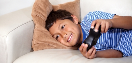 Podle odhadů ruských expertů se videohrám aktivně věnuje na 40 milionů ruských dětí a teenagerů (ilustrační foto).