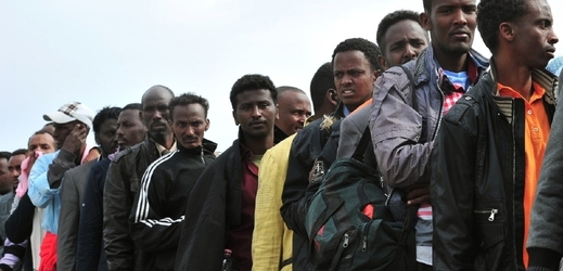 Chceme za lepším do EU.Ilegální migranti na Lampeduse.