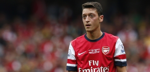 Mesut Özil, posila Arsenalu, která se vyplácí. 