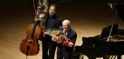 Hornera na koncertní premiéře doplnil známý cellista Yo-Yo Ma.