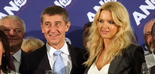 Volby vyhrála sociální demokracie, druhá je strana Andreje Babiše ANO 2011. 