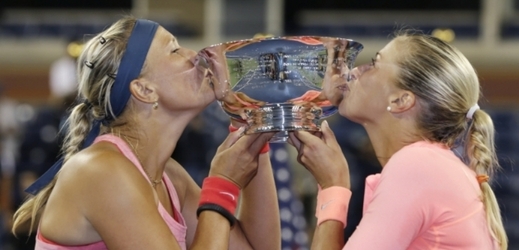 Lucie Hradecká (vlevo) a Andrea Hlaváčková společně vyhrály například prestižní US Open.
