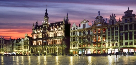 Náměstí Grande-Place (nizozemsky Grote Markt) v Bruselu.