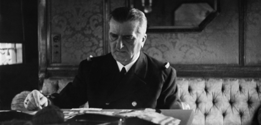 Admirál Miklós Horthy způsobuje konflikty i po smrti.