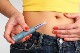 V některých případech se veřejnost dokonce pobuřuje nad aplikací inzulínu a považuje cukrovkáře za narkomany (ilustrační foto).