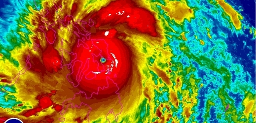 Satelitní snímek tajfunu.